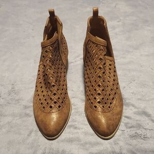 A Rider Girl Chic Bronze Women's Ankle Booties